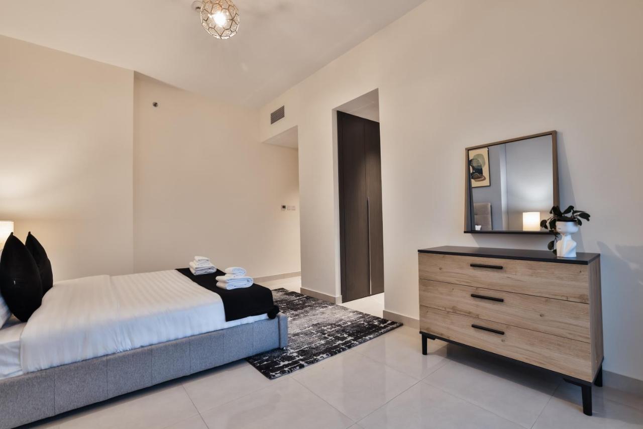 Luxury Apartments Business Bay Gym Pool Parking By Sojo Stay Dubai Exterior photo