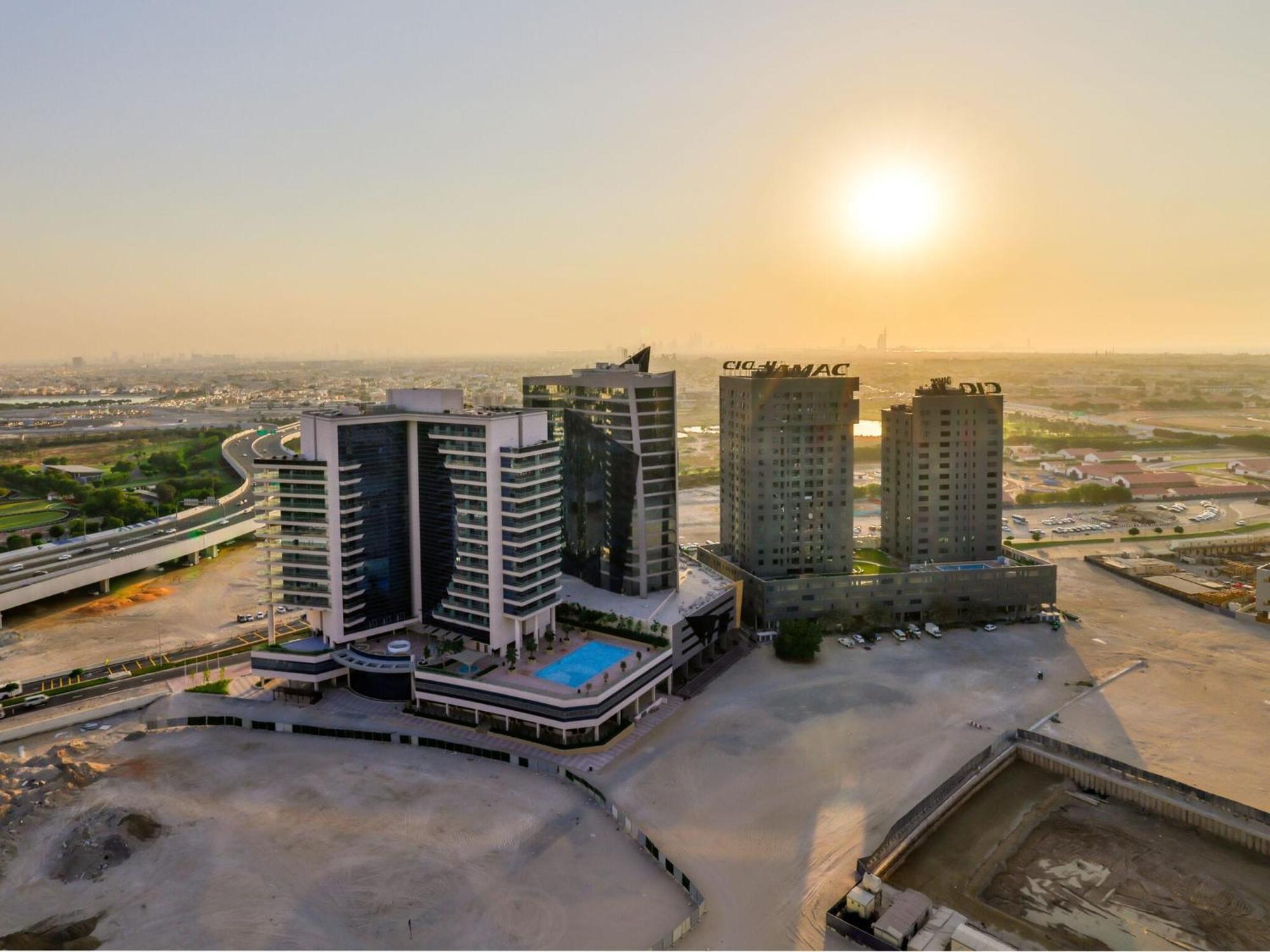 Luxury Apartments Business Bay Gym Pool Parking By Sojo Stay Dubai Exterior photo