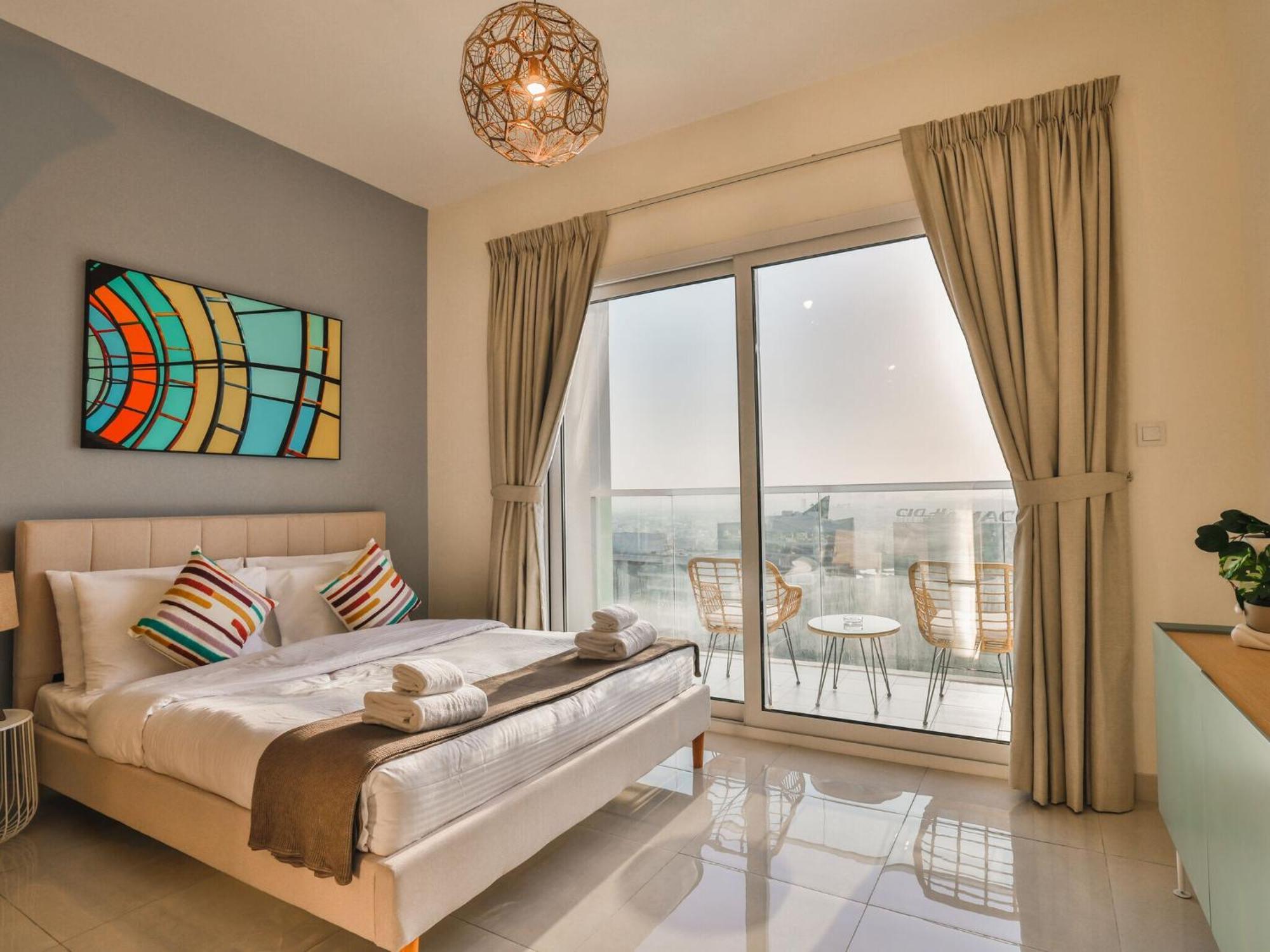 Luxury Apartments Business Bay Gym Pool Parking By Sojo Stay Dubai Exterior photo