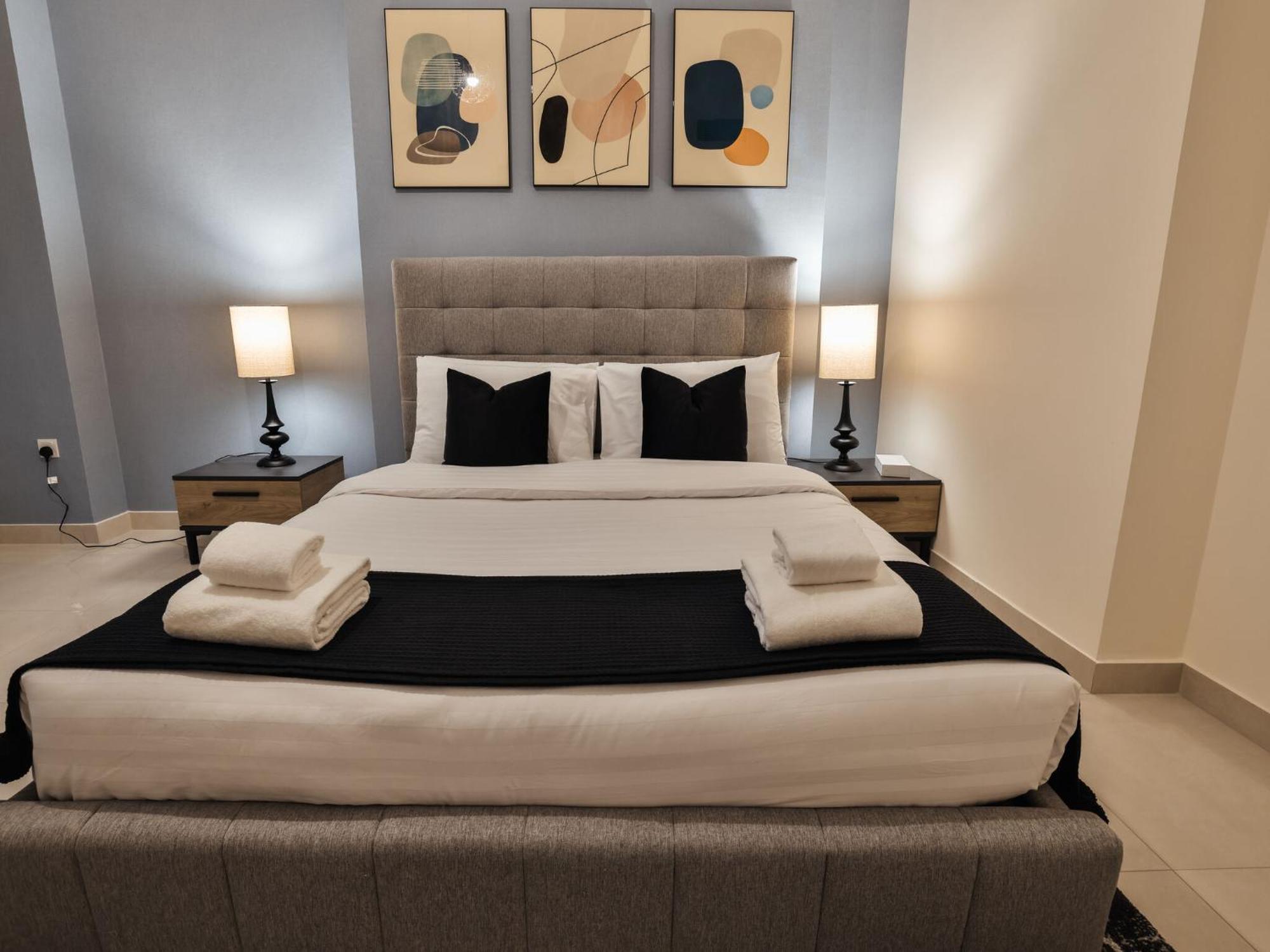 Luxury Apartments Business Bay Gym Pool Parking By Sojo Stay Dubai Exterior photo